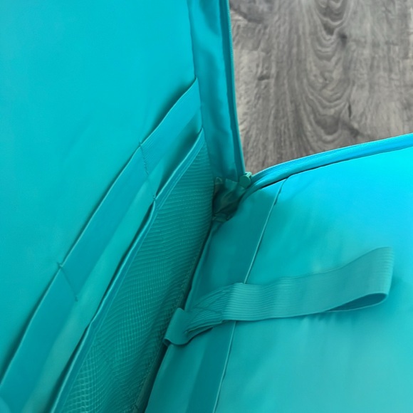 DISNEY picnic 🧺 backpack with picnic mat- BRAND NEW - Picture 12 of 16